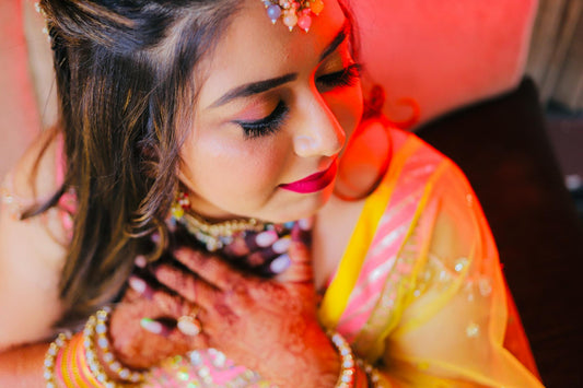 How to Style Handcrafted Sarees for Festivals: A Guide to Celebrating Indian Traditions