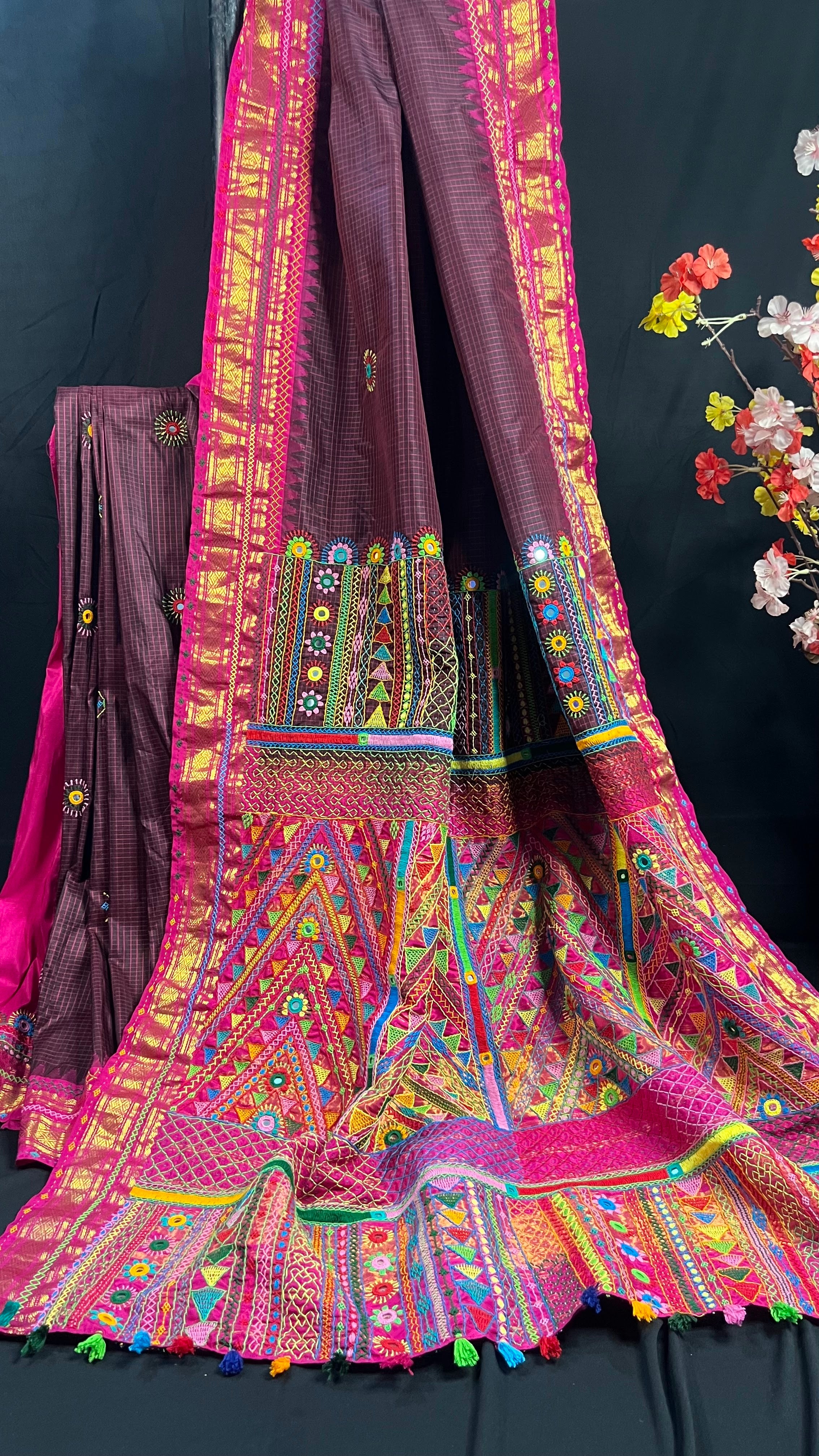 Deep Wine Purple with Pink Multicolor Embroidered Pallu Molakalmuru Silk Lambani Saree