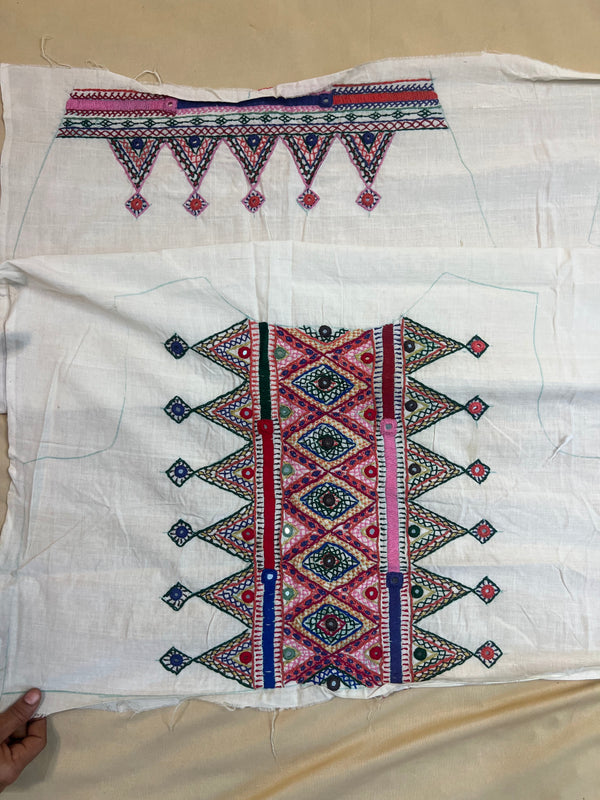 White Geometric Panel Design Handloom Mangalagiri Cotton Lambani Embroidered Blouse Piece (Unstitched)