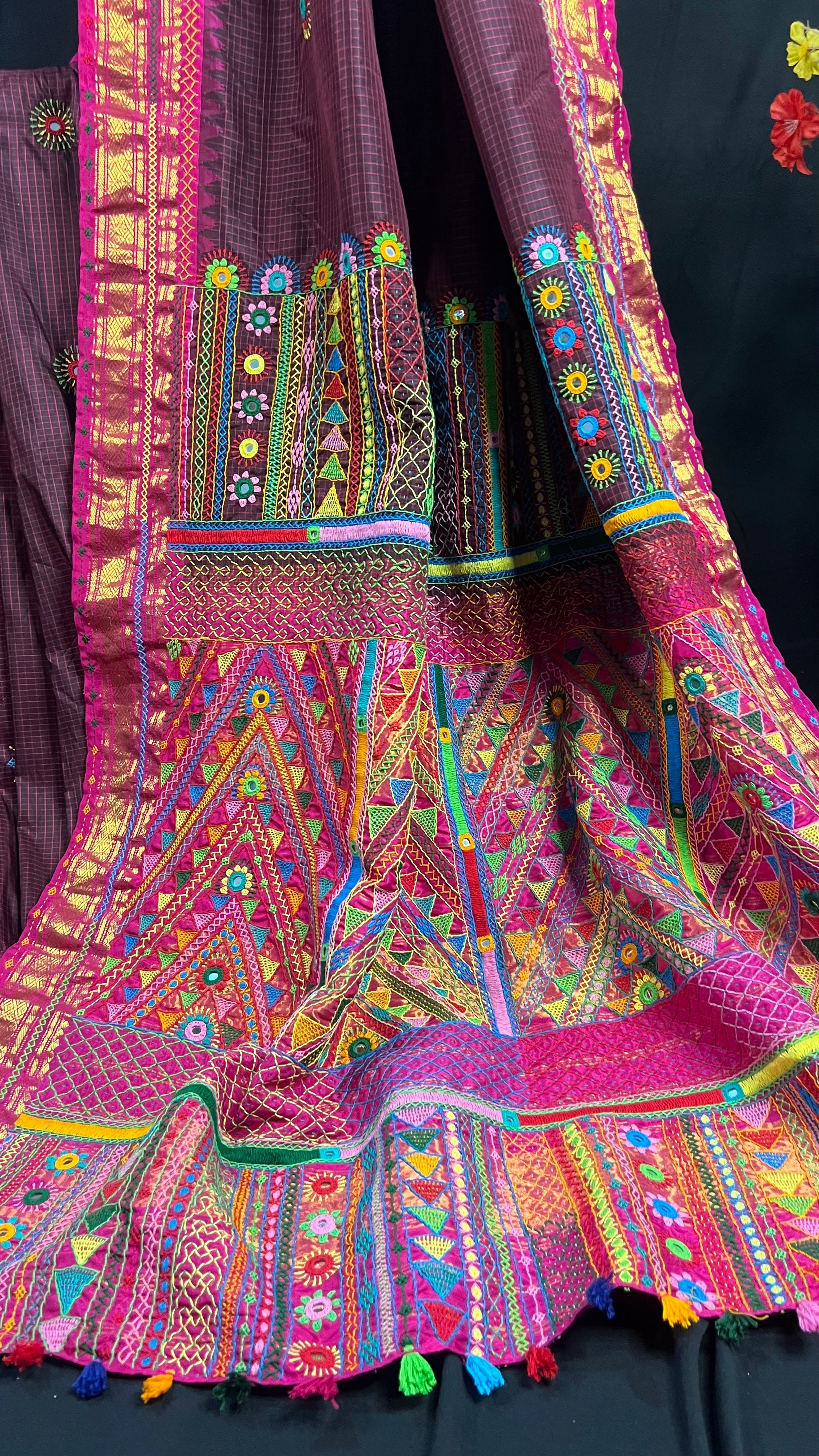 Deep Wine Purple with Pink Multicolor Embroidered Pallu Molakalmuru Silk Lambani Saree