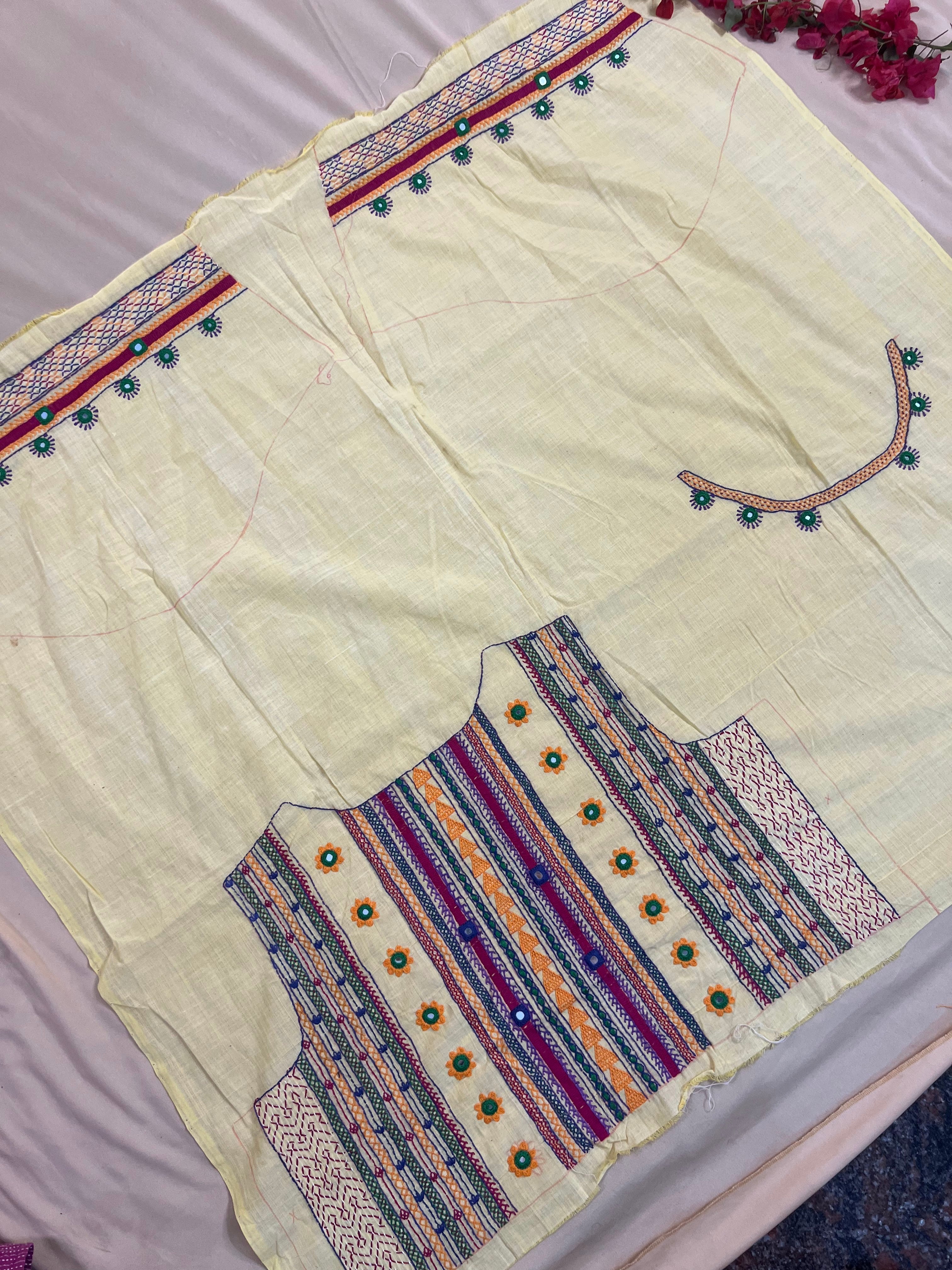 Off-White Multicolor Classic Design Handloom Mangalagiri Cotton Lambani Embroidered Blouse Piece (Unstitched)