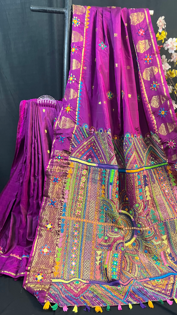 Handmade Lambani Embroidered Pure Silk Molakalmuru Saree with Running Blouse Piece