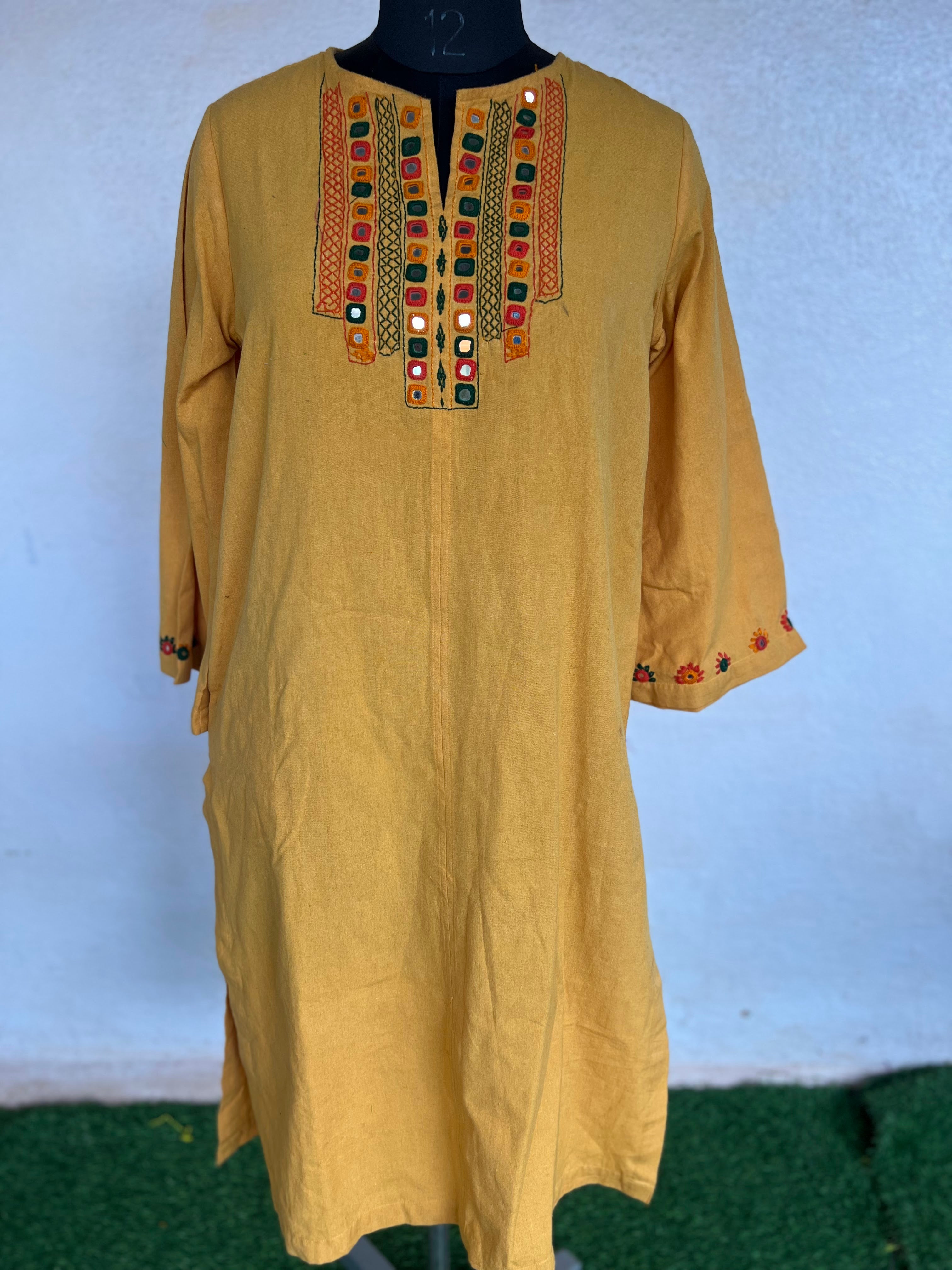 Lambani ready kurta  L Size