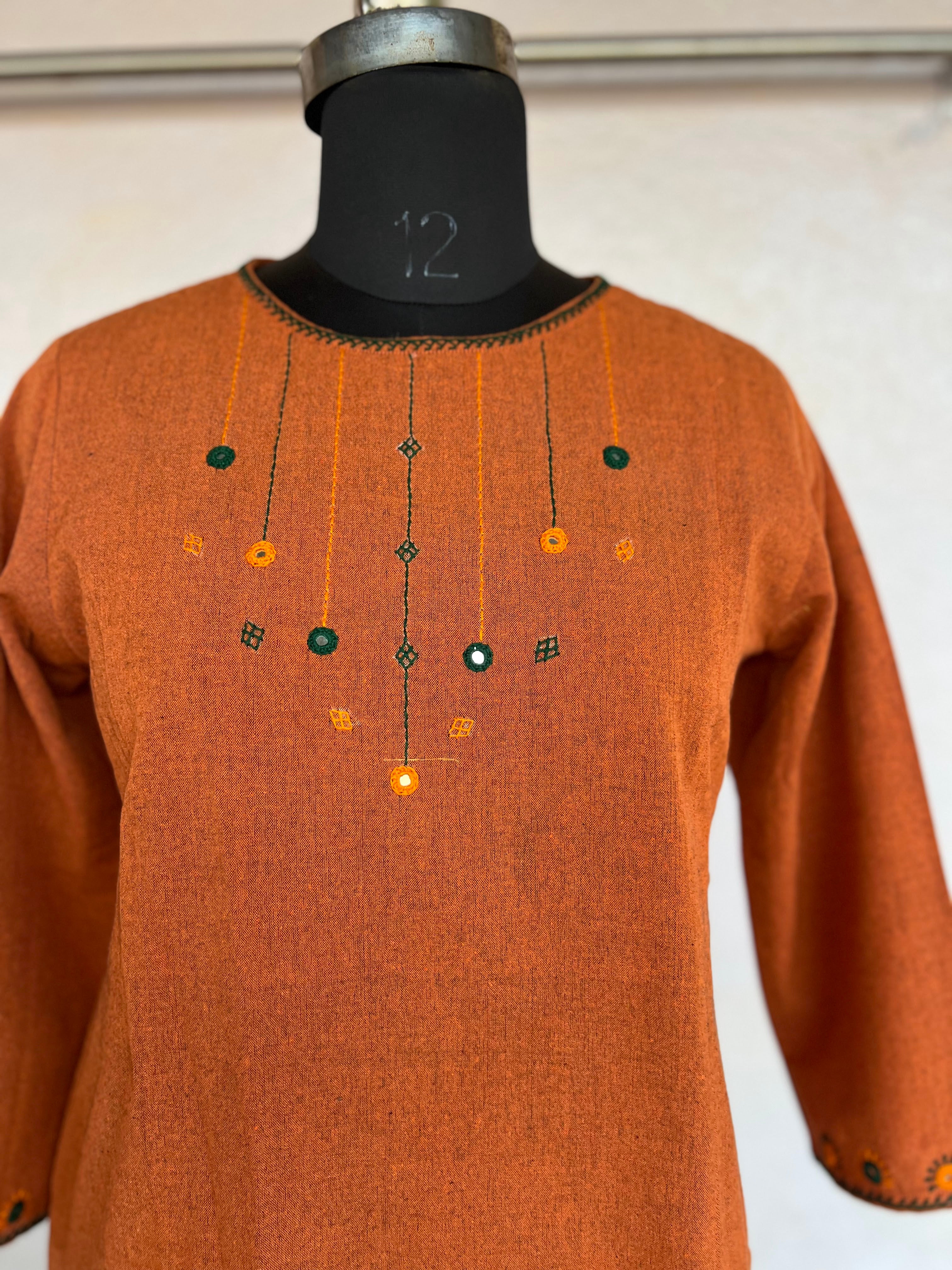 Lambani ready kurta  L Size