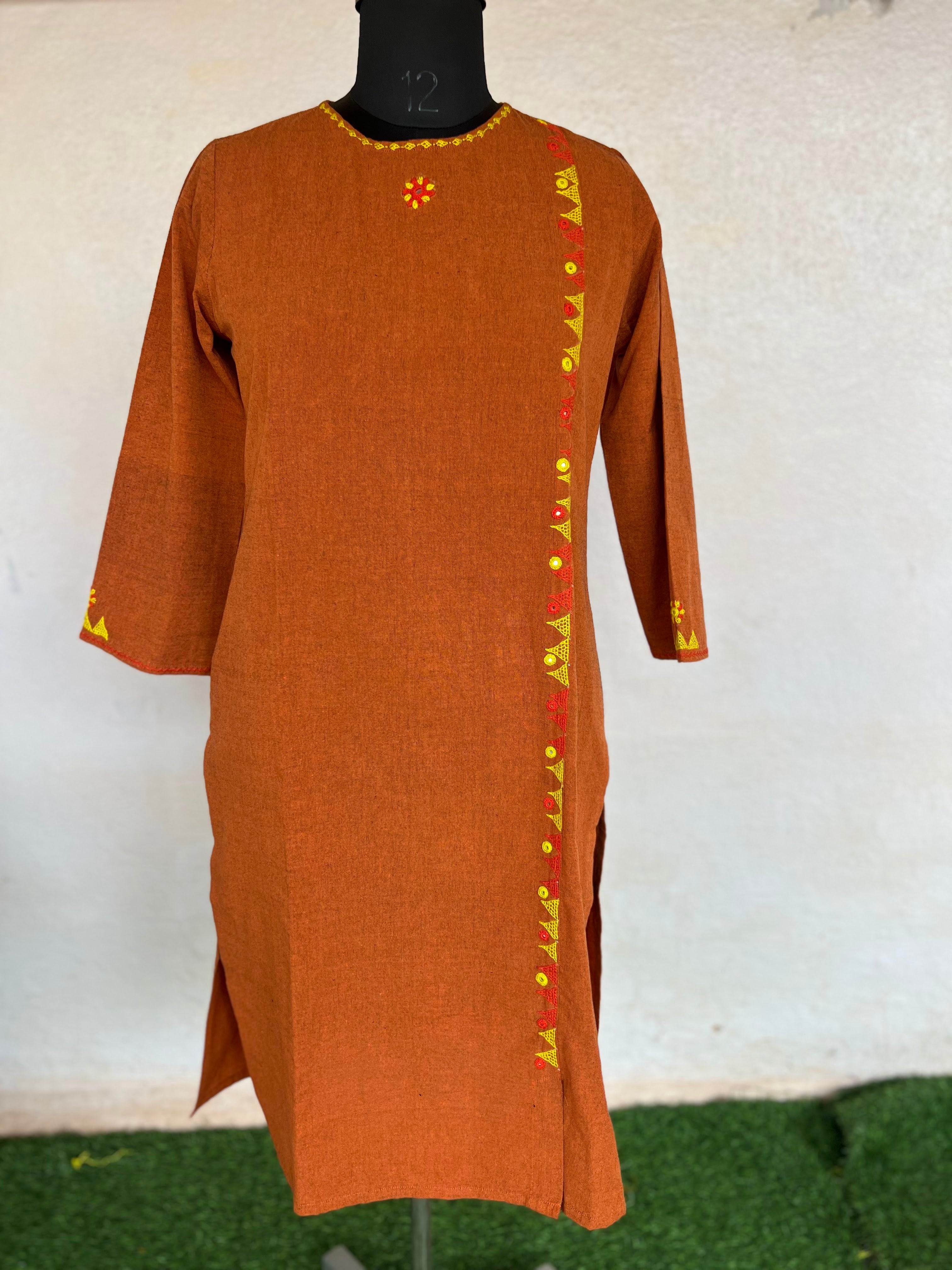 Lambani ready kurta  L Size