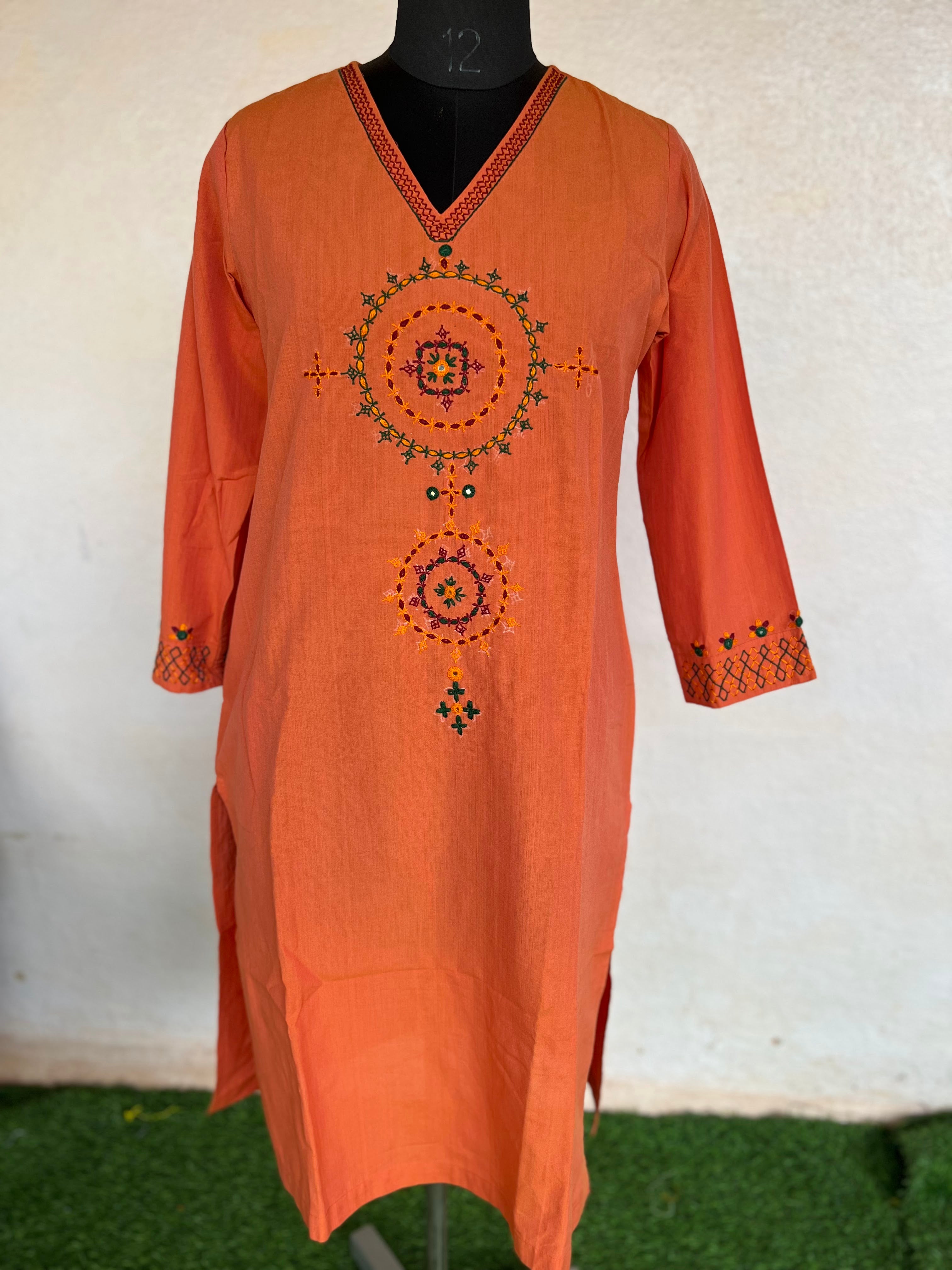 Lambani ready kurta  L Size