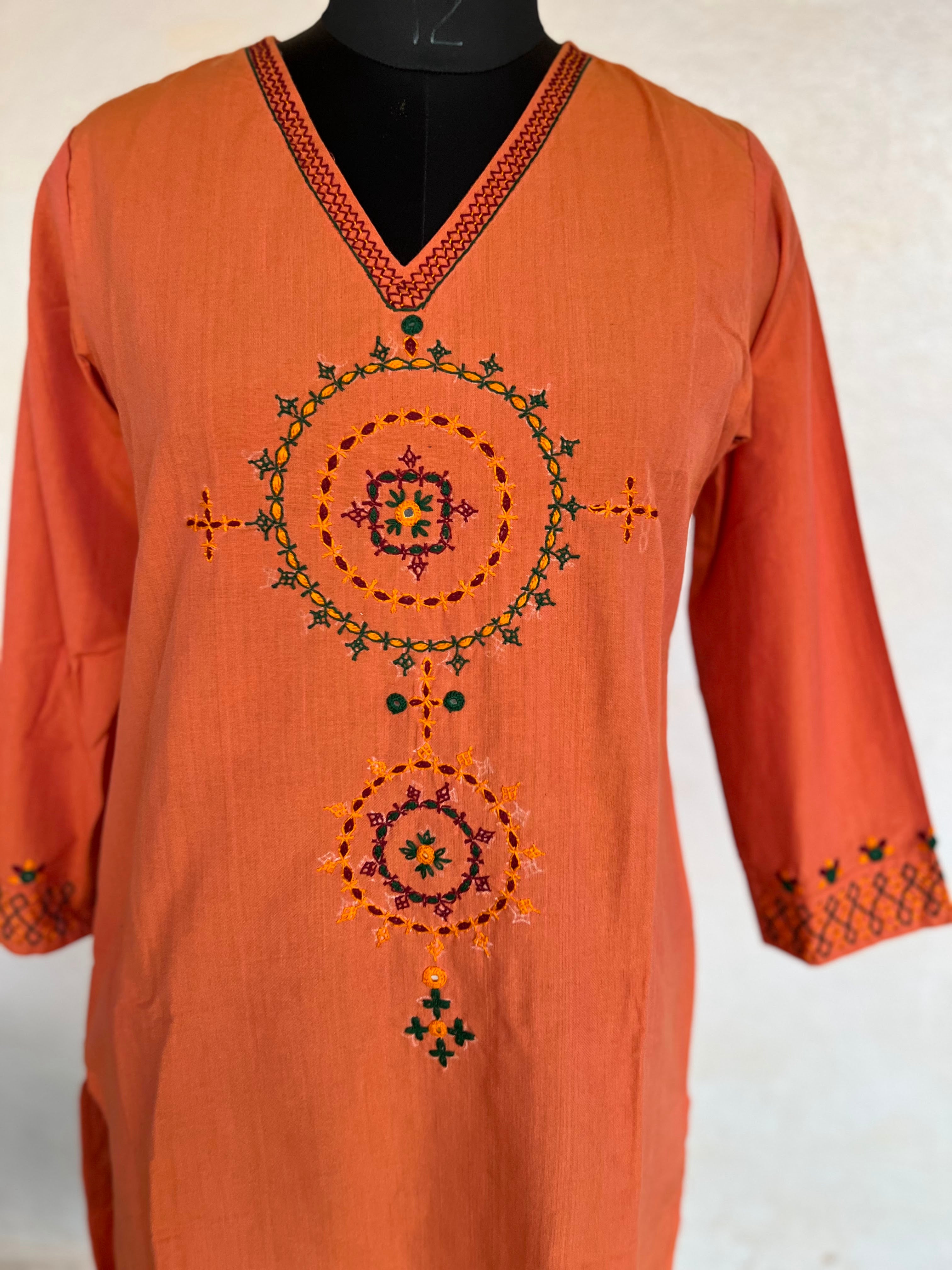 Lambani ready kurta  L Size