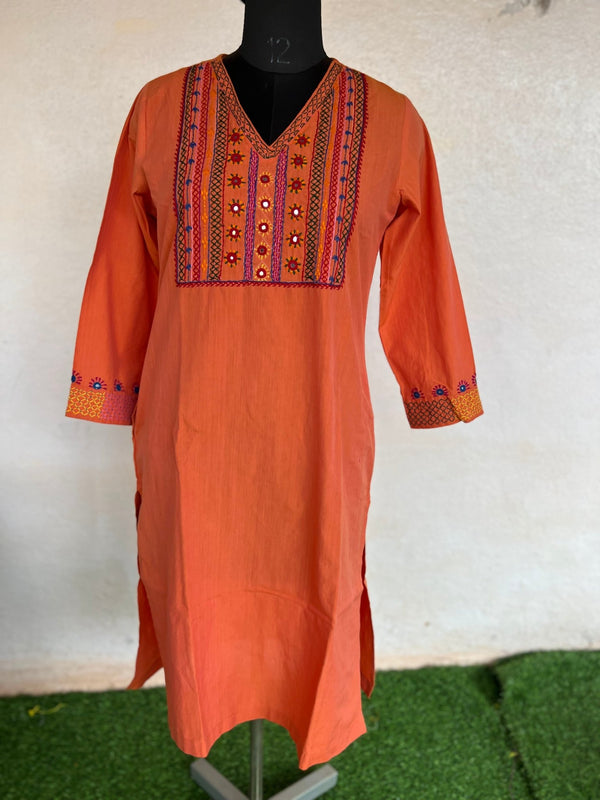 Lambani ready kurta  L Size