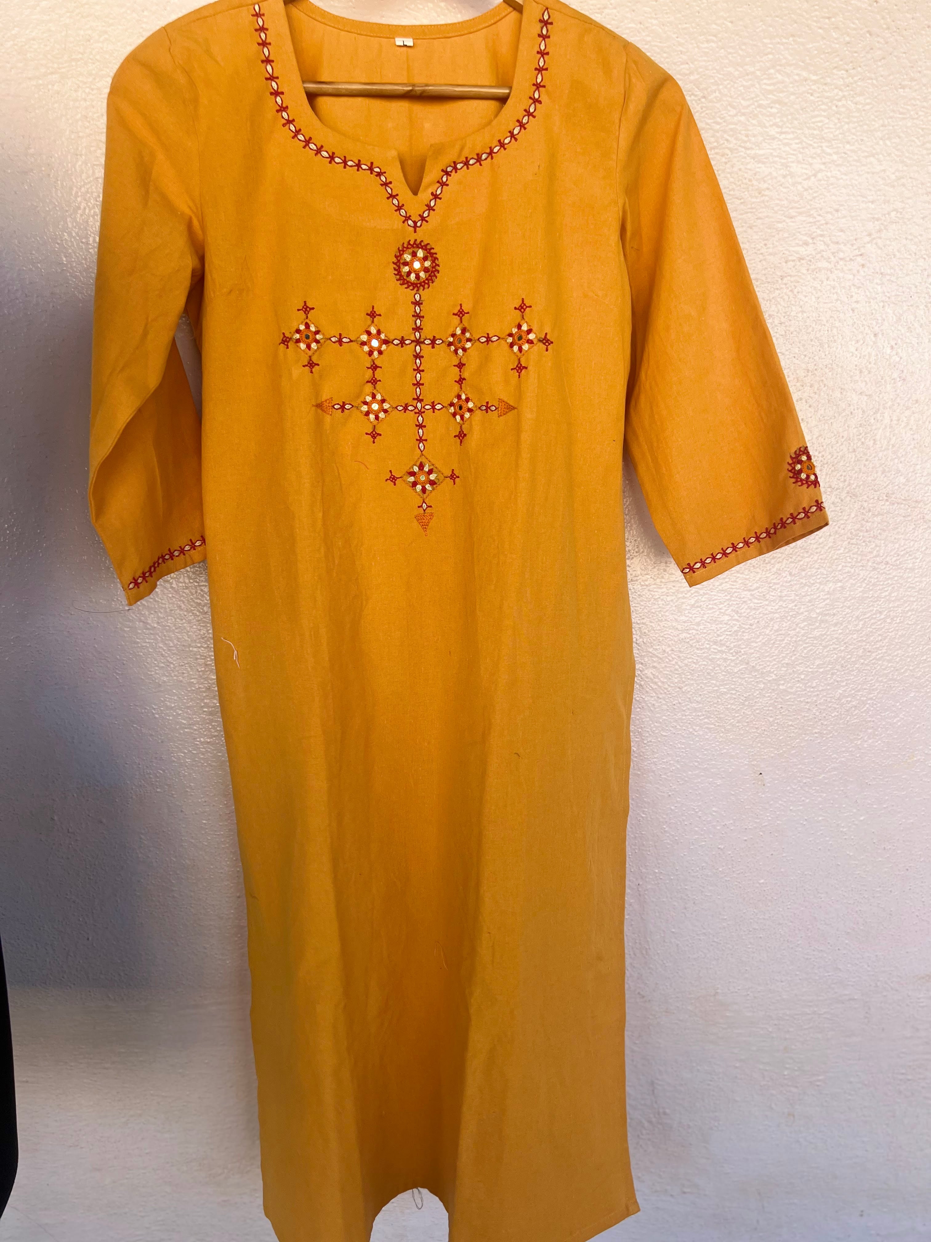 Lambani ready kurta L