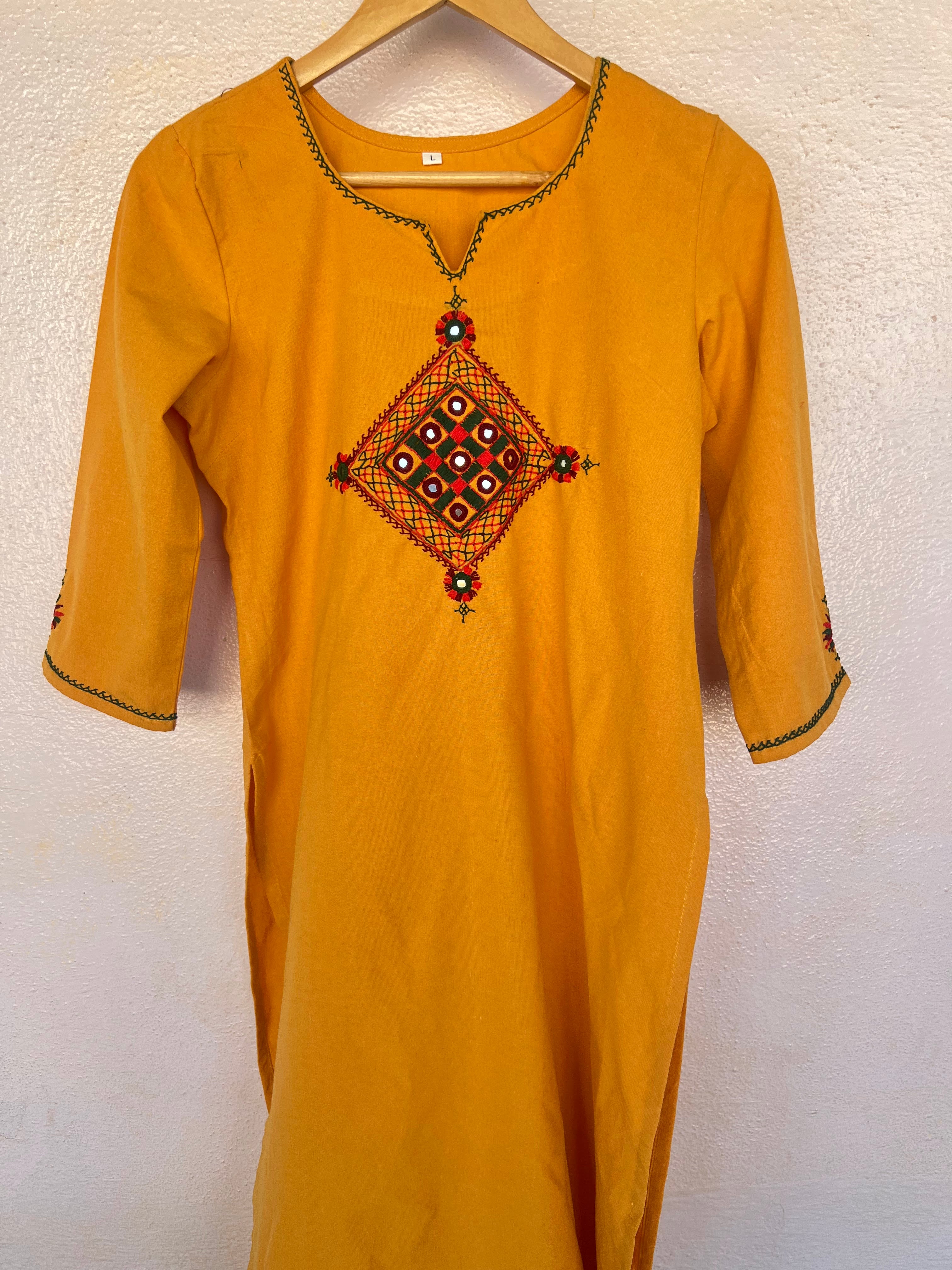 Lambani ready kurta L