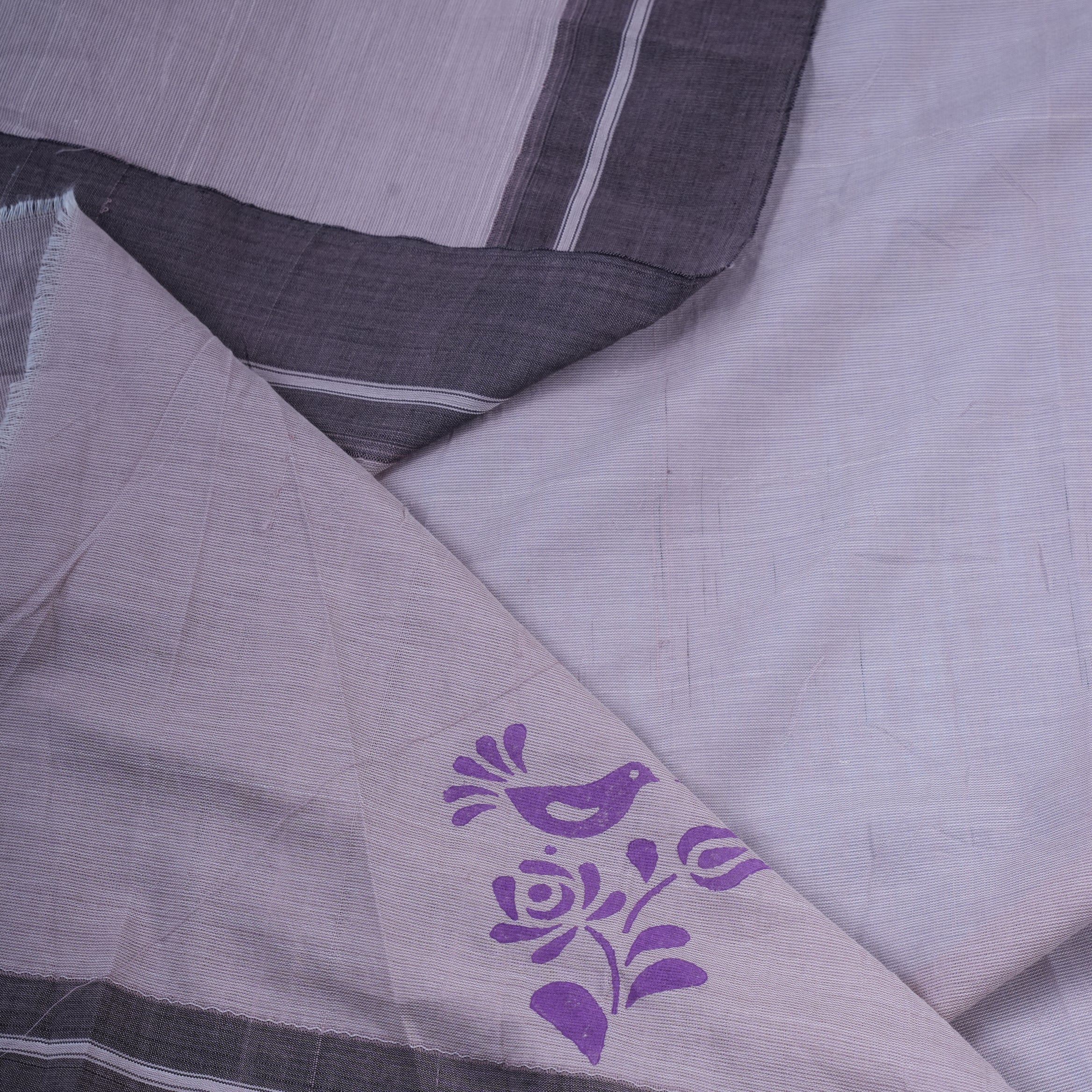 Soft Grey Minimal Motif Cotton Saree
