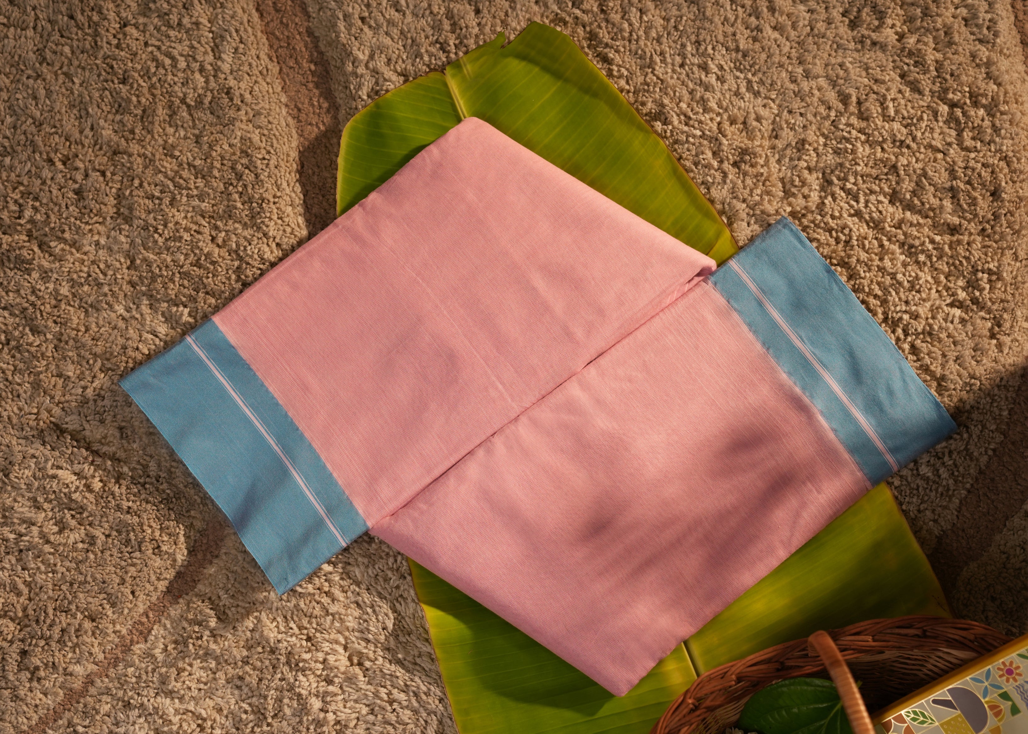 Patteda Anchu Cotton Saree – Pink with Sky Blue Border