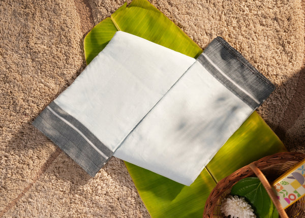 Patteda Anchu Cotton Saree – Pure White with Grey Border